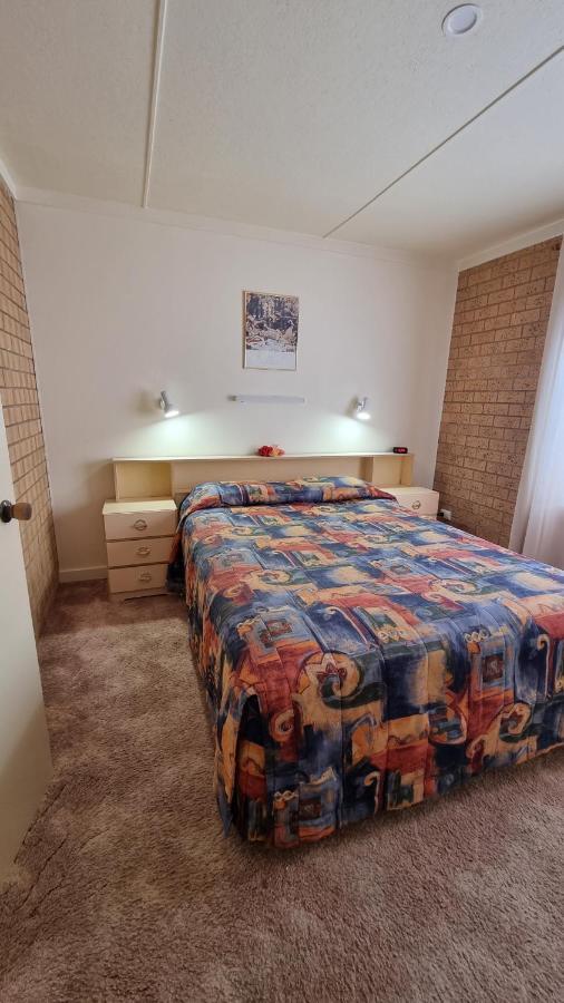 Lone Pine Motel Corowa Esterno foto
