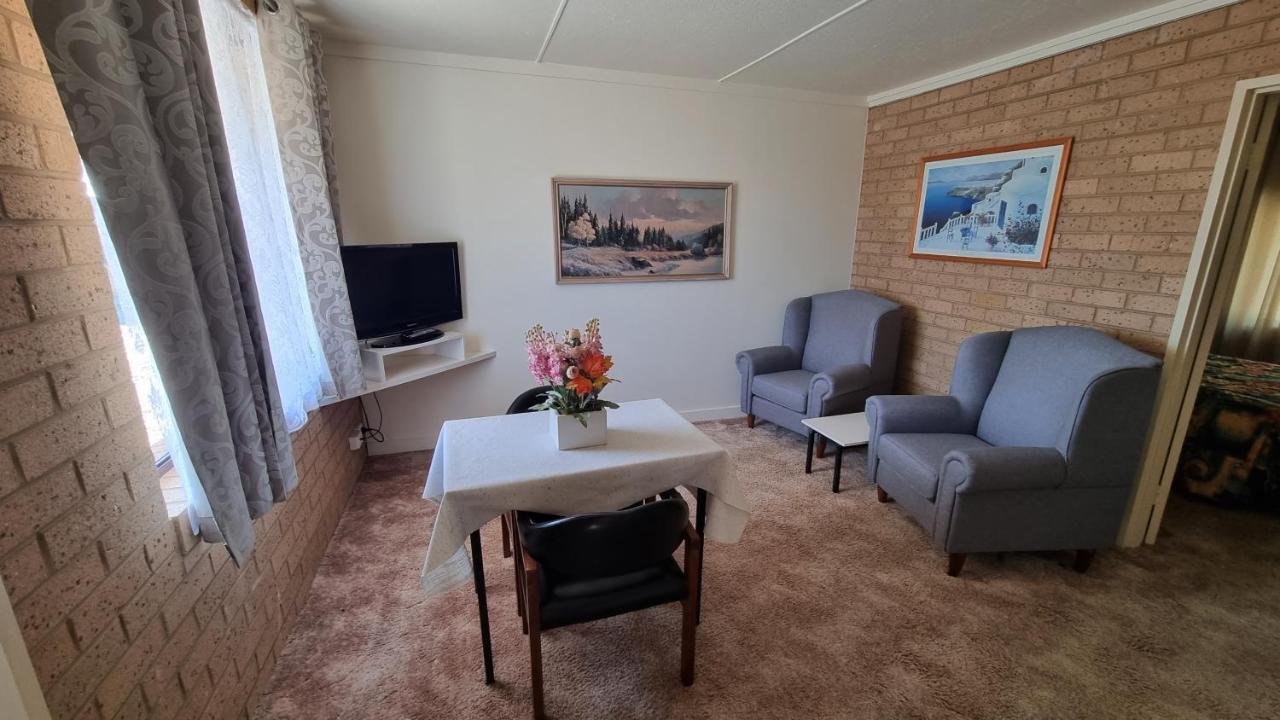 Lone Pine Motel Corowa Esterno foto