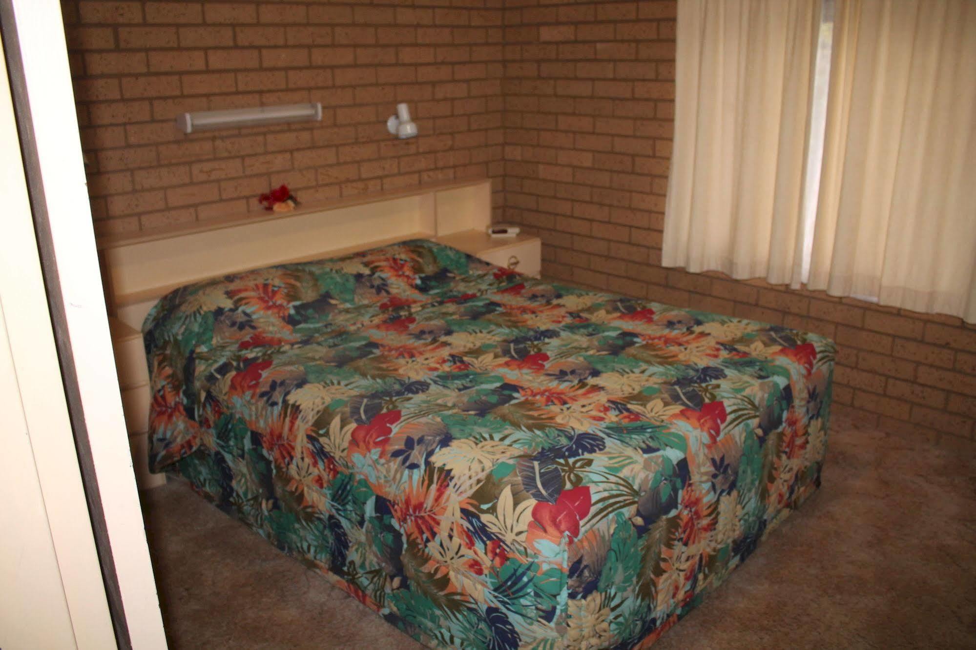 Lone Pine Motel Corowa Esterno foto